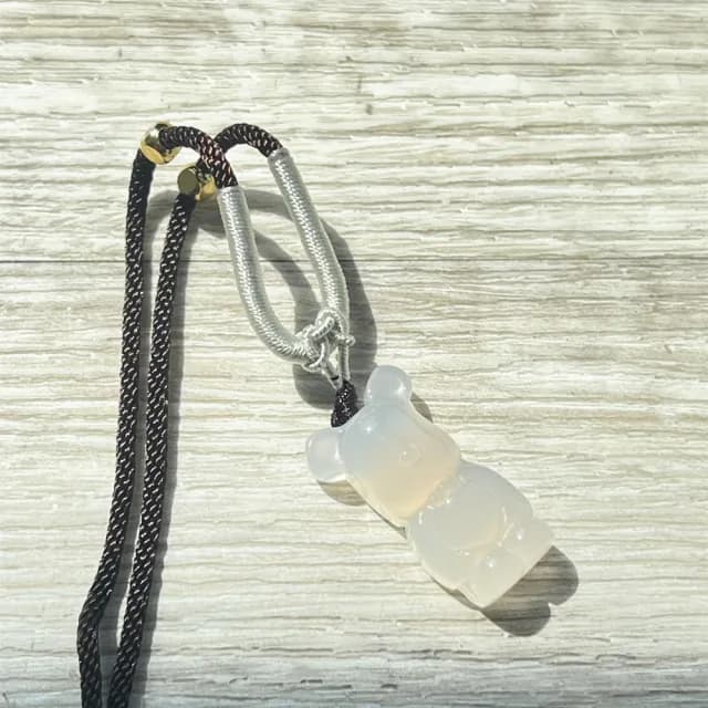 【Penny珮妮】白玉髓 小熊吊墜項鍊(母親節 送女友 生日禮物 情人節 交換禮物 新婚 新年 尾牙)