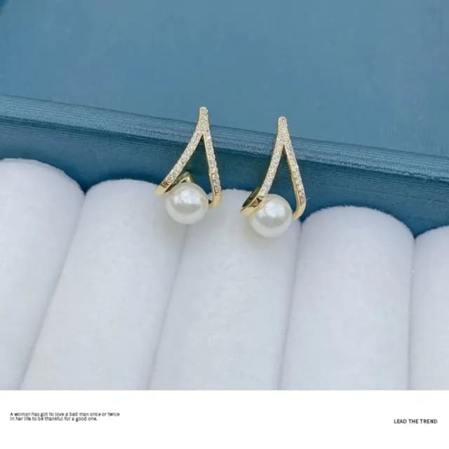 【輕奢單品】韓系浪漫回憶倒V珍珠鋯石耳環(高級感 耳針 耳釘 耳飾  女)