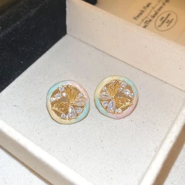 【時尚巴黎】莫奈花園蝴蝶耳環1對(鋯石 耳飾 耳墜 飾品 耳針 耳釘 首飾 耳圈 情人節)