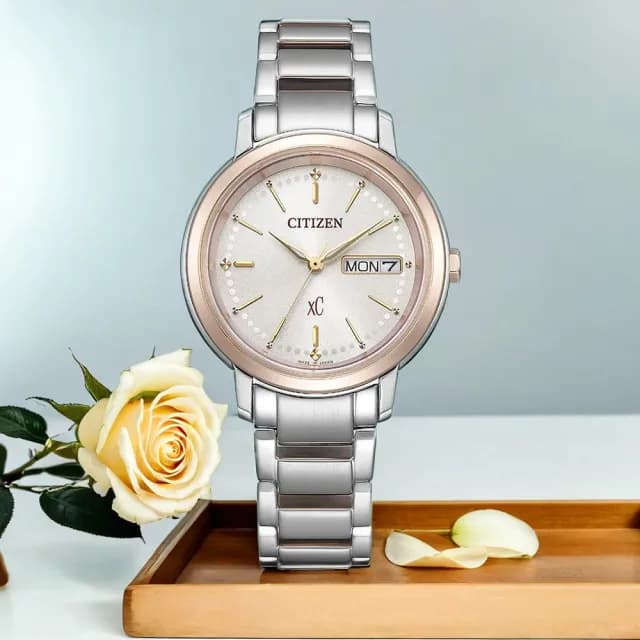 【CITIZEN 星辰】XC 七夕情人節推薦 光動能大三針女錶 手錶 畢業 禮物(EW2429-56X)