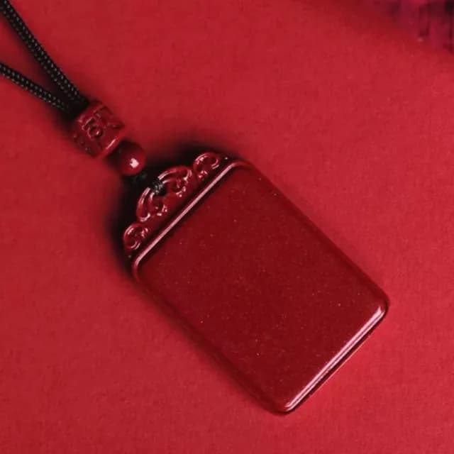 【Penny珮妮】硃砂 平安無事牌 吊墜項鍊(母親節 情人節 生日禮物 交換禮物 新婚 新年 尾牙)