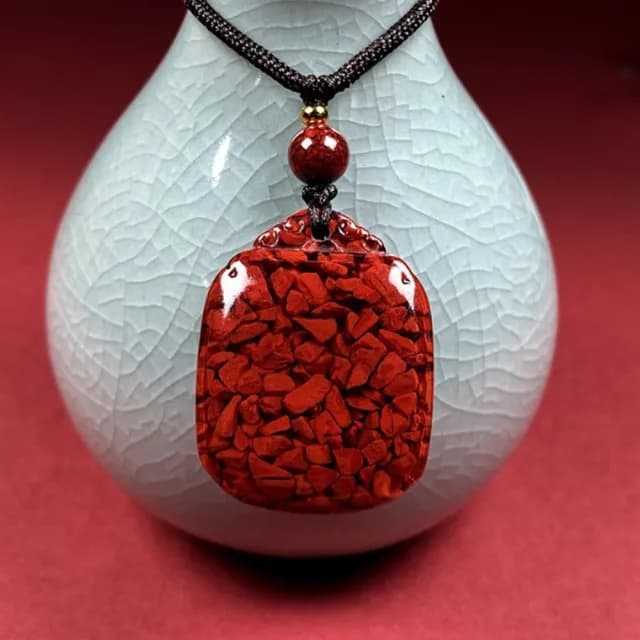 【Penny珮妮】原礦晶體硃砂 無事牌 吊墜項鍊(母親節 父親節 情人節 生日禮物 交換禮物 新婚 新年 尾牙)