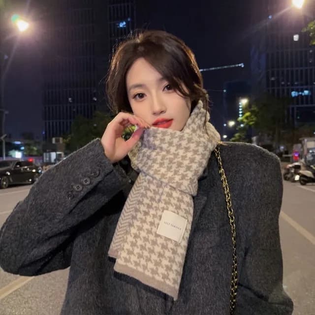 【NDM 南大門】百搭情侶款 針織保暖加厚千鳥格雙面設計 防風男女圍巾圍脖披肩(奶茶膚)