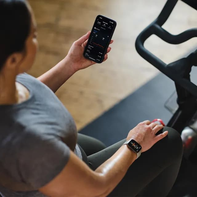 【Amazfit 華米】Bip 6 智慧手錶(24小時健康偵測/ 5ATM防水/ 14天超長續航力/ 藍芽通話/ 2年保固)