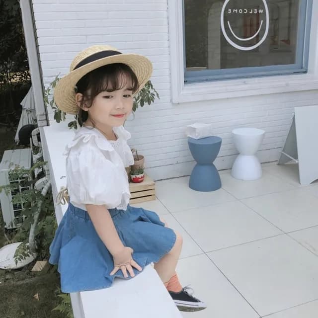 【橘魔法】清新蕾絲荷葉袖飄逸牛仔裙套裝(裙子 牛仔裙 裙子 女童 兒童 中童 童裝)