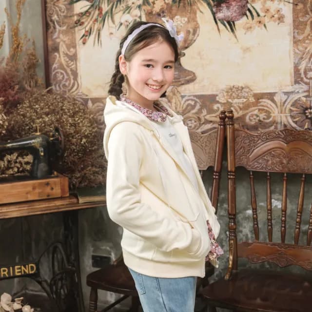 【ANNY’S 安妮公主】童裝 燙鑽LOGO設計秋冬款緞面連帽拉鍊外套(3472米白)