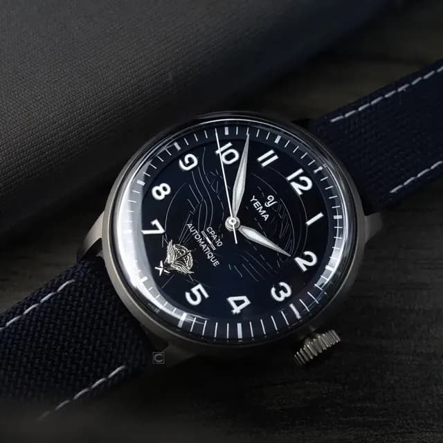 【YEMA】野馬錶 法國空中傘兵突擊隊第10號 CPA 10 聯名款 機械錶(64.25.10.05.TN.D5)