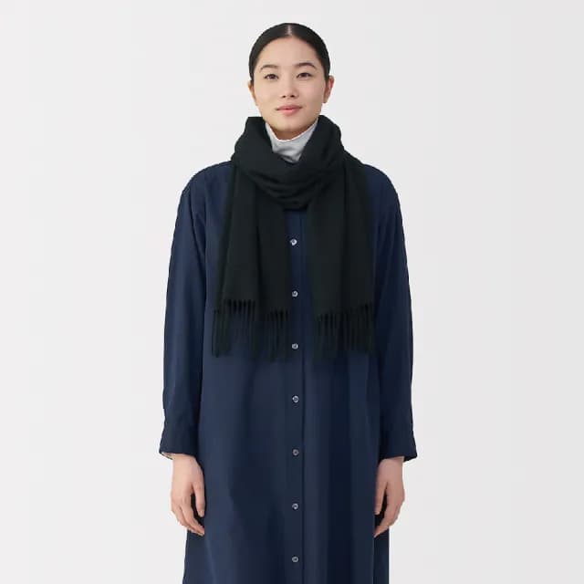 【MUJI 無印良品】蓬鬆羊毛圍巾(紅色/灰色/黑色/煙燻藍/深摩卡棕)