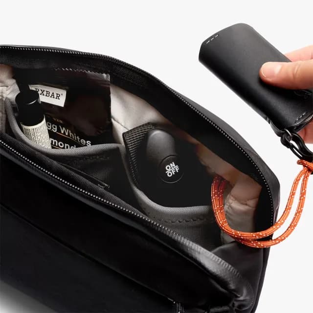 【Bellroy】Venture Travel Crossbody RFID防盜側背包 斜背包 男包 女包 禮物 送禮 推薦(深邃黑色)