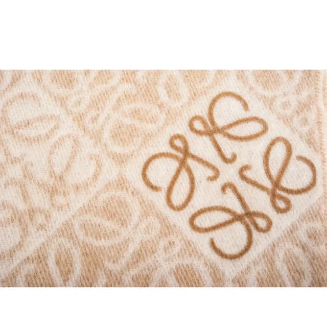 【LOEWE 羅威】新款雙色立體簇絨Anagram 圖案羊毛喀什米爾圍巾(米色)