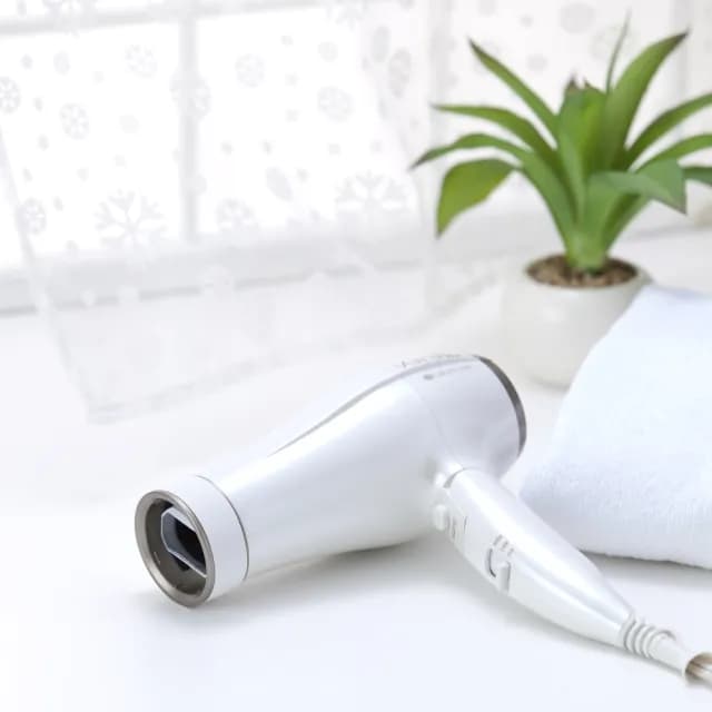 【日本CREATE ION】創離子「翻轉風」專業沙龍級負離子吹風機(CID-S01FWT)