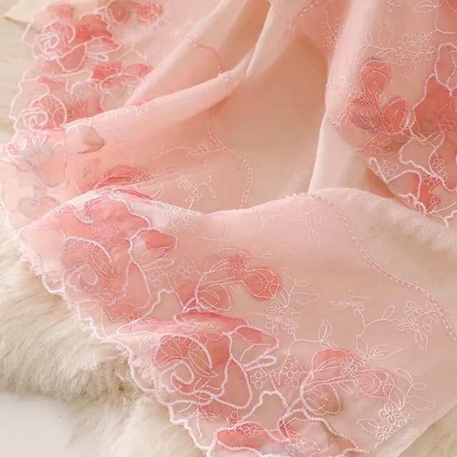 【I.Dear】100%羔羊毛花朵刺繡200支紗水溶羊毛圍巾披肩(羔羊絨/交換禮物)