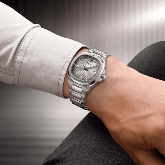 【MIDO 美度】Multifort 先鋒系列 TV Big Date 大日期窗鈦金屬機械錶-40mm(M0495264408100)