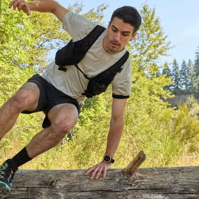 【Amazfit 華米】T-Rex 3 PRO五級鈦合金智慧手錶(雙色LED手電筒/藍寶石鏡面/身體電量/3000 nits亮度)