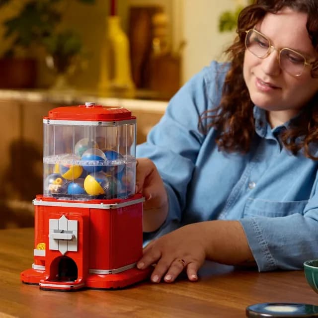 【LEGO 樂高】Ideas 21358 人偶扭蛋機(居家擺設 交換禮物 玩具 積木)