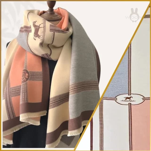 【WOONUE】超柔羊毛質感圍巾百搭愛馬紋圍巾灰披肩米白灰(閨蜜女友媽媽情人節母親節禮物)