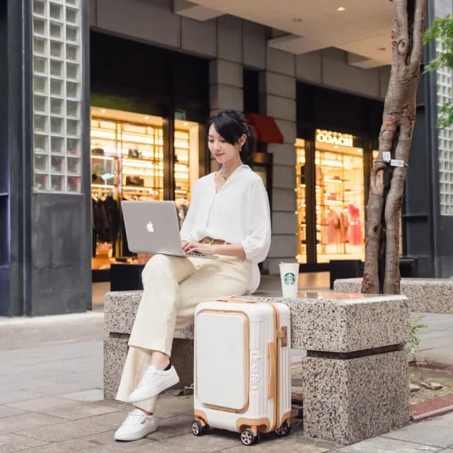 【Deseno 笛森諾】尊爵傳奇V-20吋前開式拉鍊行李箱(多色任選)