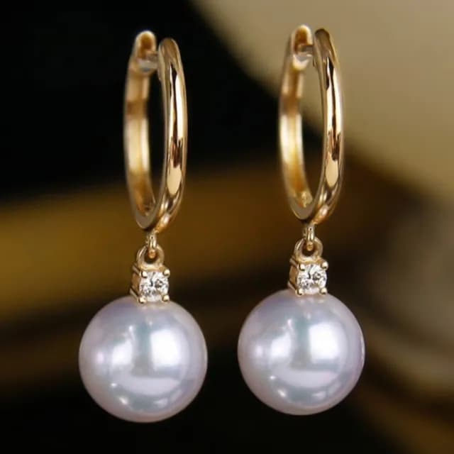 【La Corser】王妃耳圈 9.5-10mm Akoya 海水珍珠 耳環 18K金 鑽石 天然海水 氣質 優雅珍珠耳飾
