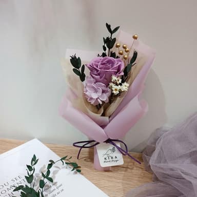 【KIRA與花花藝】花晨月夕/永生花小花束-神秘紫(情人節花束/畢業花束/生日禮物/七夕情人節/永生花/乾燥花/玫瑰)