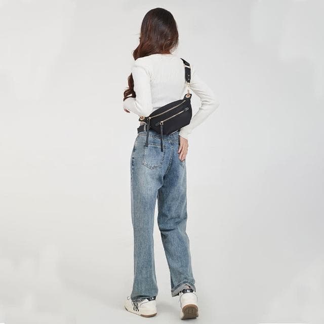 【LEESA】尼龍斜背包\包包\斜背包\胸包\收錢腰包\女生腰包\尼龍胸包\休閒百搭包\黑色小包\運動腰包\質感胸包\女生禮物