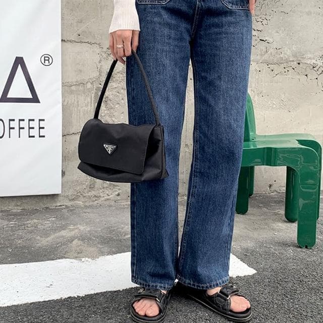 【LEESA】尼龍小包\包包女\尼龍包\腋下包\手提包\精品包\大容量包包\單肩包\韓國包包\百搭包包\黑色包包\女生禮物