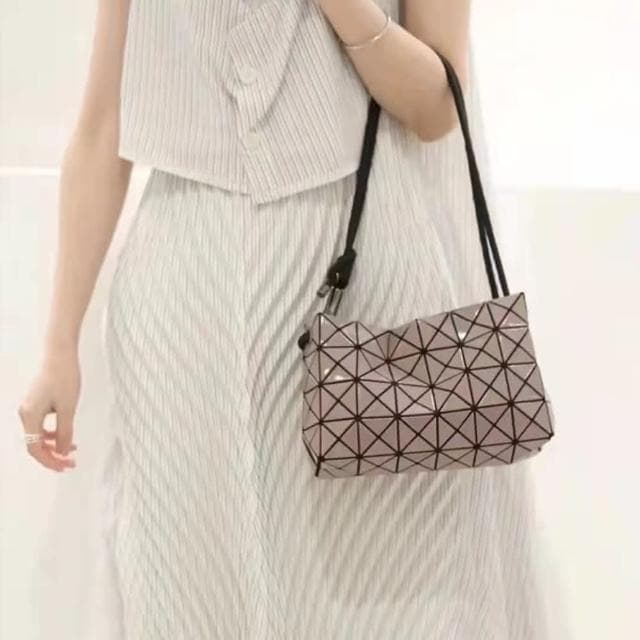 【MoonDy】包包女  斜背包 包包 菱格包包 側背包 斜背包女 小眾包包 日本 方包 長夾包包 生日禮物女生