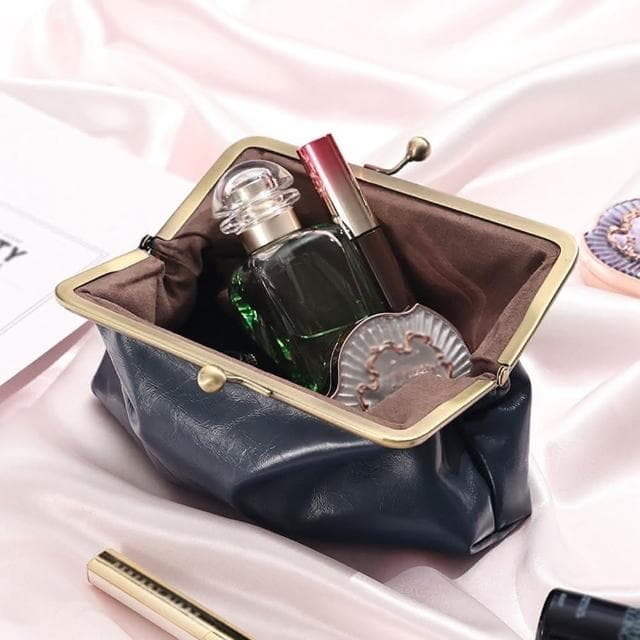 【LEESA】收納包\牛皮包包\多功能\小包包\真皮手拿包\化妝包\女包包\口金包\日系包包\復古包包\生日禮物