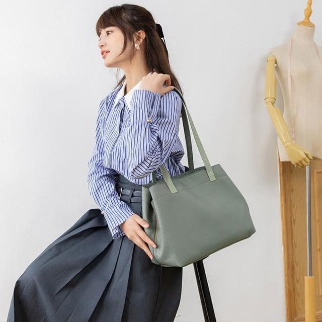 【LEESA】防水手提包\包包女\肩背包\尼龍肩背包\大容量托特包\通勤包\黑色包包\尼龍托特包\防水手提包\韓國包包\禮物