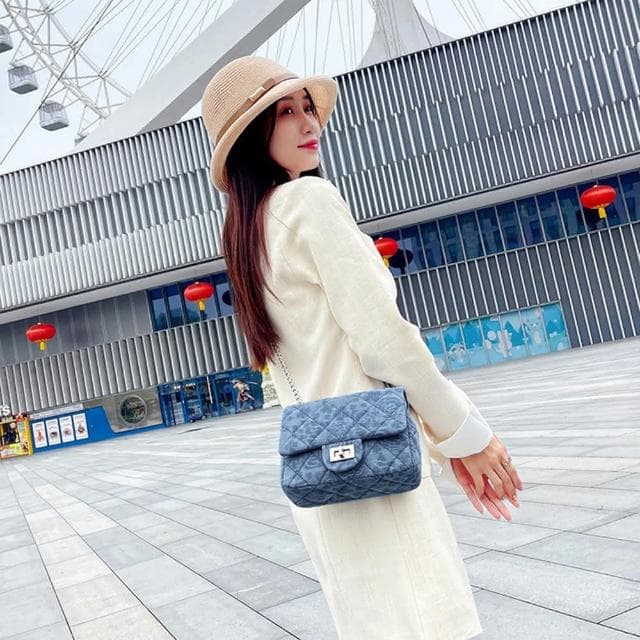 【MoonDy】斜背包 側背包 女生包包 牛仔包包 小香風包包 菱格包 鏈條包 精品包 韓國包包 小包包 女生禮物