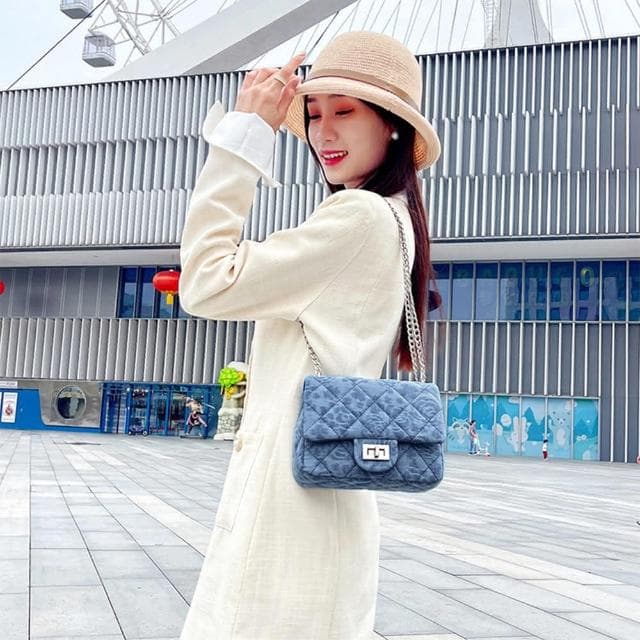 【MoonDy】斜背包 側背包 女生包包 牛仔包包 小香風包包 菱格包 鏈條包 精品包 韓國包包 小包包 女生禮物