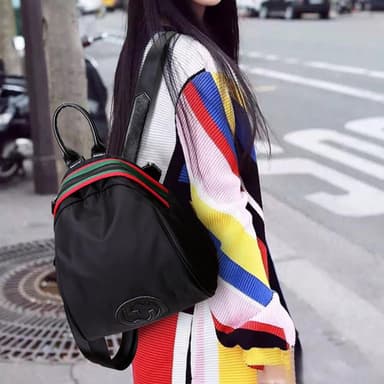 【MoonDy】包包 後背包 貝殼包 雙肩包 後背女包 防潑水包包 輕便包包 尼龍後背包 黑色背包 大容量後背包 兩用背包 禮物