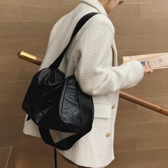 【LEEHER】女包/包包/尼龍側背包/大容量包包/皮革斜背包/菱格側背包/枕頭包/寬背帶斜背包/情侶包/禮物