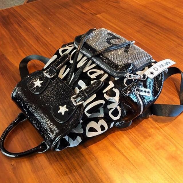 【MoonDy】包包 後背包 真皮包包 牛皮包包 燙鑽雙肩包包 造型包包 真皮後背包 高級感 女背包 大容量背包 黑色背包 禮物