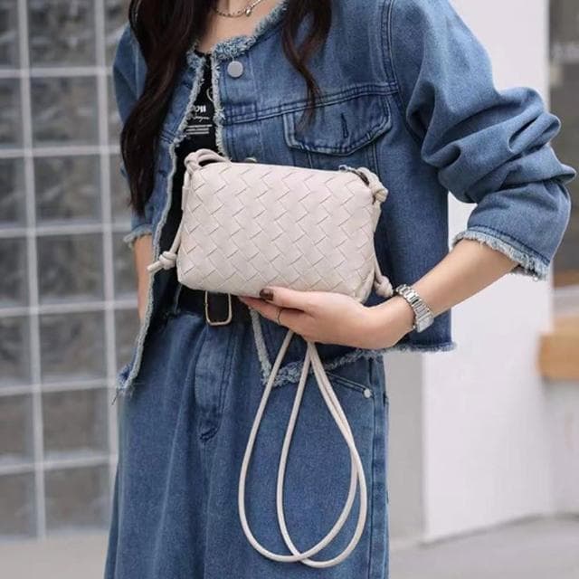 【LEEHER】女生/包包/編織包/斜背包/小包包/攜便包/大容量小方包/手工包包/精品小方包/黑色包包/可愛包包/送閨蜜/女生禮物