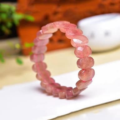 【Paiya 派亞】草莓水晶刻面手排手鏈 女款草莓籽多DIY飾品配飾送禮好物/交換禮物