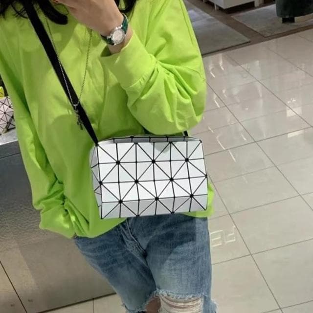 【LEEHER】女生/包包/小方包/小包包/便攜包/隨身小包/幾何包包/菱格包包/可愛包包/個性包包/交換禮物/送禮