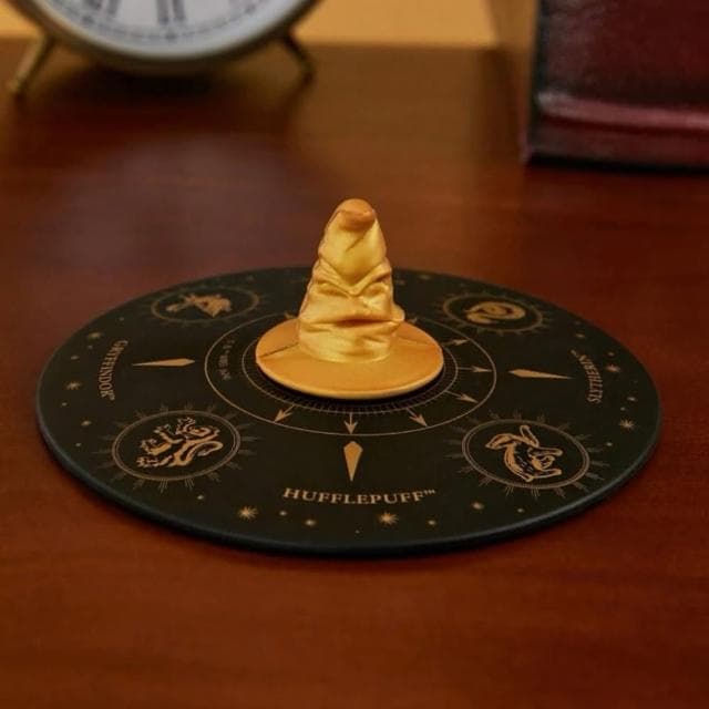 【Harry Potter 哈利波特】週邊正版授權聯名哈利波特分類帽黑色矽膠杯蓋(時尚質感裝飾杯子聖誕交換生日禮物)