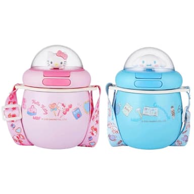 【SANRIO 三麗鷗】胖飛碟 可愛造型保溫壺 380ML( 正版授權 大耳狗 kitty凱蒂貓 運動水壺 兒童水壺 隨身水壺 隨身杯 大容量水瓶 母嬰Tritan材質 茶杯 保溫瓶 雙飲可調背帶 送禮 生日禮物 交換禮物 聖誕禮物)