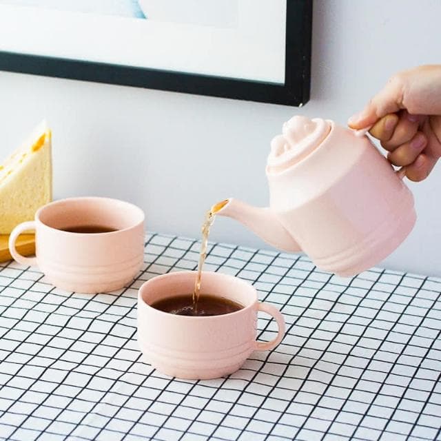 【蕉蕉購物】嘿豬豬 x 交換禮物茶壺杯組杯子2入+壺 陶瓷餐具 可愛造型 下午茶組 茶具組 泡茶壺 入厝禮物