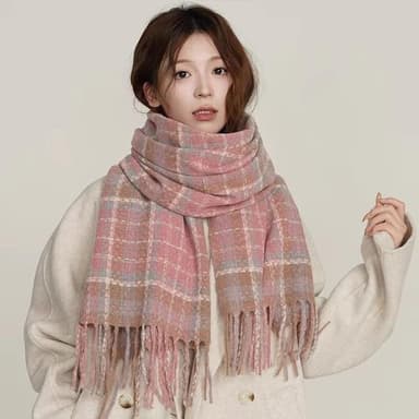 【LEESA】圍巾\圍脖\小臉神器\加厚圍巾\粉色圍巾\保暖披肩\生日禮物\女生實用\保暖圍巾\格子圍巾\仿羊絨圍巾\顯白顯氣色