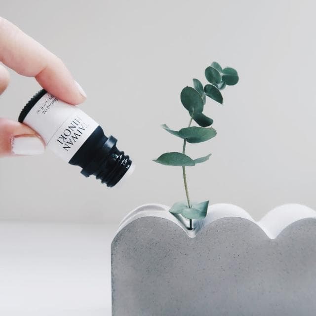 灰調 MOUNTAIN 小山｜水泥擴香石花器 + 5ml 純天然單方精油3件組
