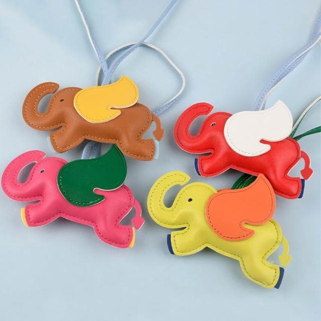 【LEESA】鑰匙扣\造型鑰匙圈\手工藝品\小飛象吊飾\卡通吊飾\吉祥物\立體吊飾\可愛小物\禮物皮革\鑰匙圈\吊飾\包包配件