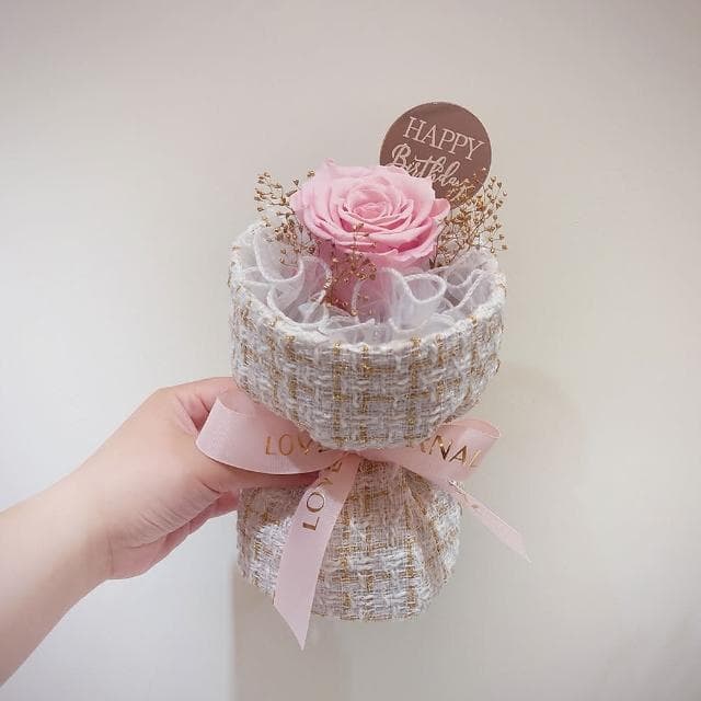 KIRA與花花藝小香風玫瑰永生花花束/小款/如夢似幻/粉(生日花束 情人節花束 畢業花束 禮物 母親節花束)