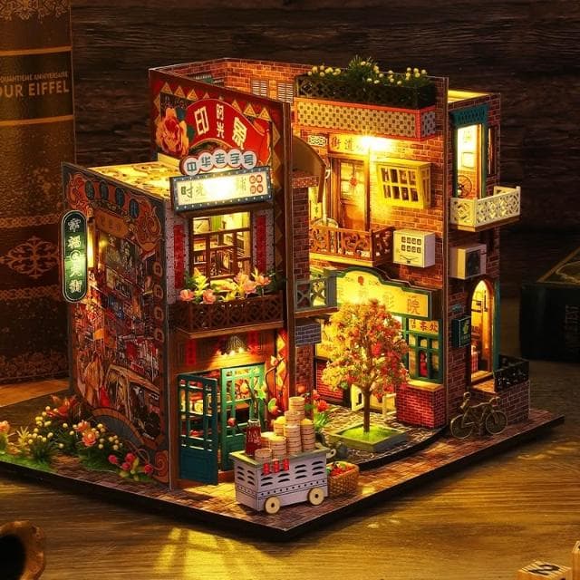 大旺小舖:DIY小屋 時代印記  袖珍屋娃娃屋材料包 實體店面 賣場上百款小屋生日結婚母親節情人節聖誕交換禮物
