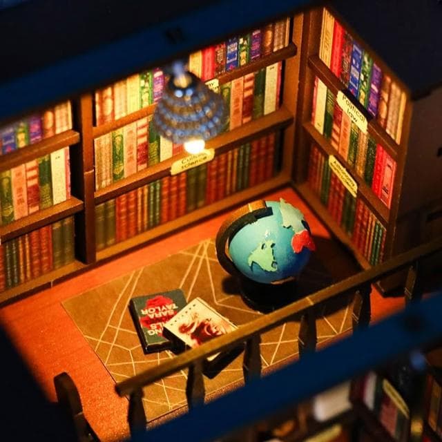 大旺小舖:書立DIY小屋靈魂書店 袖珍屋娃娃屋材料包 生日結婚母親節情人節聖誕交換禮物 實體店面