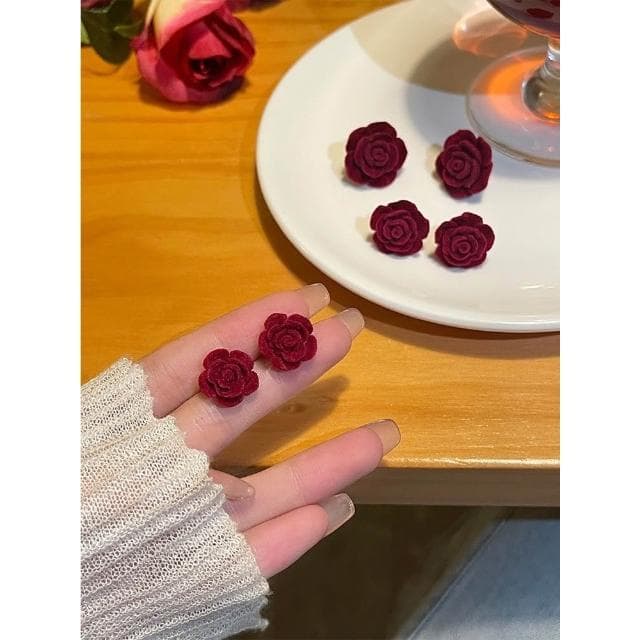 {遇見臻品}BG238紅色植絨玫瑰花耳環植絨玫瑰花耳飾新年喜慶酒紅色玫瑰耳飾絨玫瑰穗耳環復古山茶花耳環復古風耳環造型耳環