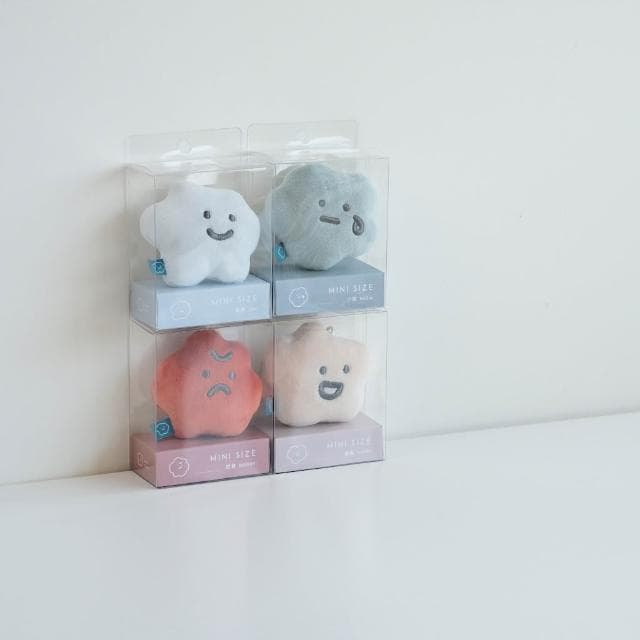 【Square Studio 方坊】迷你娃娃吊飾 喜寶 怒君 小哀 樂樂 療癒 畢業季 畢業禮物