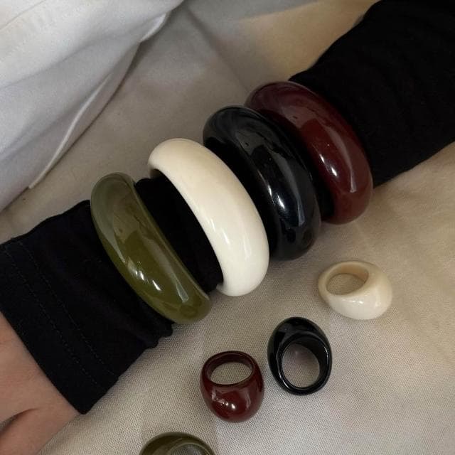 【LEEHER】樹酯手鐲/生日禮物/小眾設計/時尚設計感/手環/簡約/ins風/男女通用/大圈口手鐲/閨密手鐲/禮物/交換禮物/