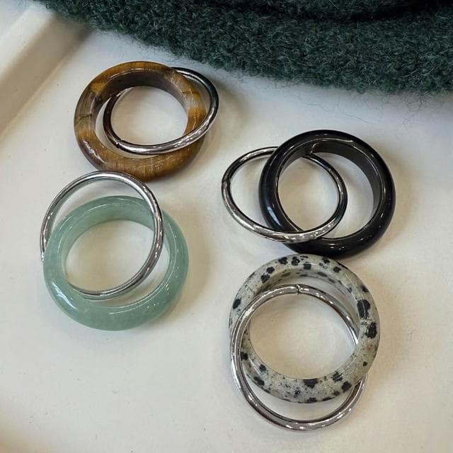 【LEEHER】玉戒指/交換禮物/戒指/復古/時髦/男女同款/情侶戒指/天然石斑點/串珠戒指/虎眼戒指/雙層交錯/黑曜石/