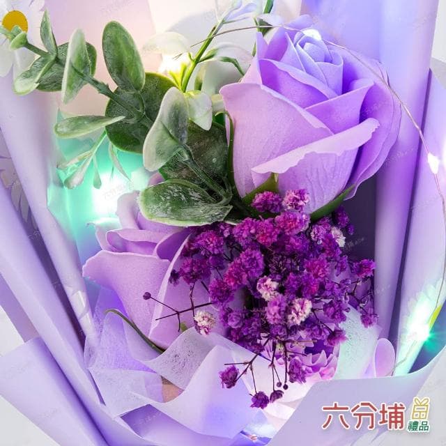 【六分埔禮品】LED香皂花玫瑰滿天星永生花禮盒-多款任選(Ins生日畢業禮物花束人造花母親節告白情人節求婚)